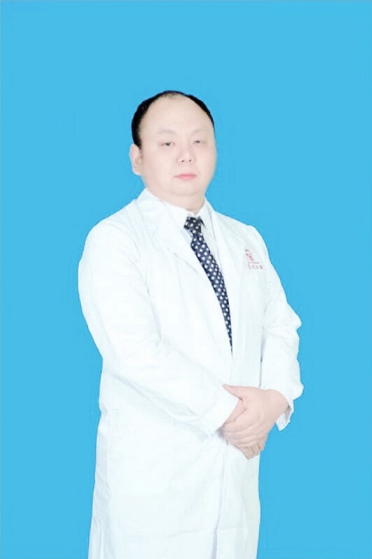 小村医的第一张照片--四川闪婚服务中心