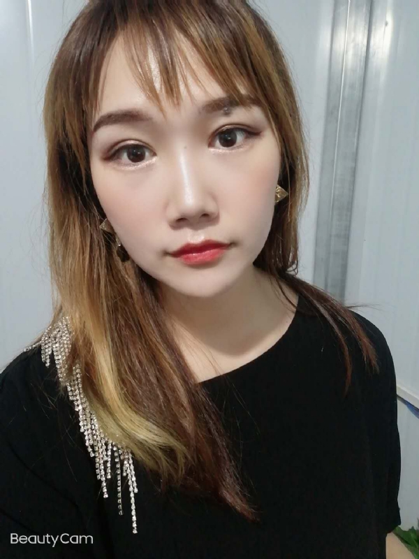 艾薇的第四张照片--四川闪婚服务中心