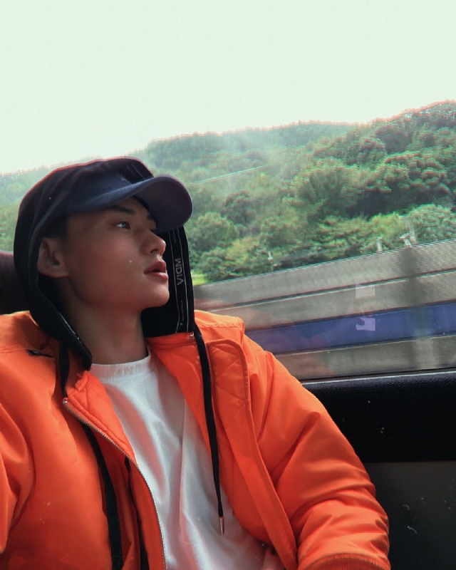 胡强很孤单的第二张照片--四川闪婚服务中心