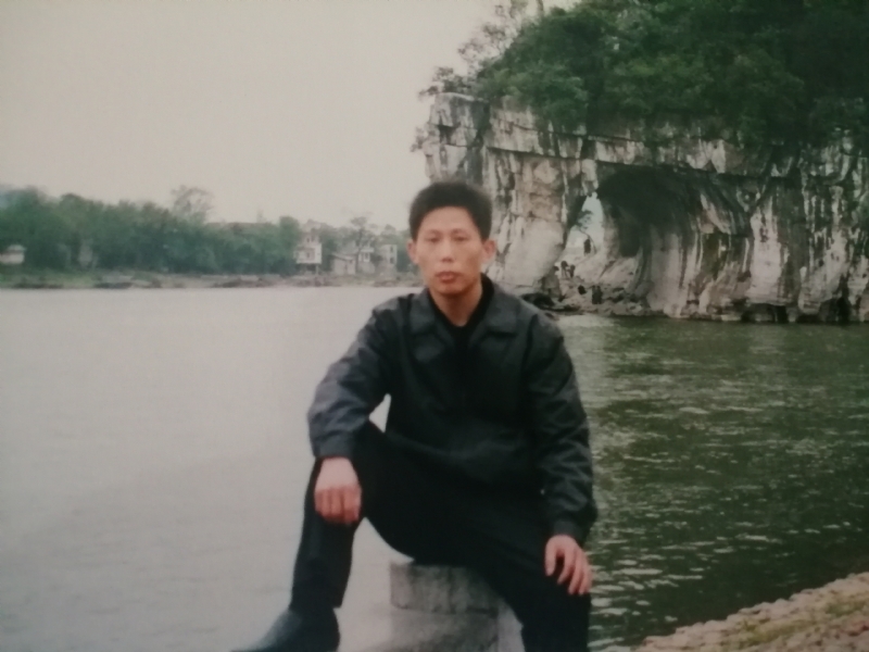 庸人自扰的第一张照片--四川闪婚服务中心