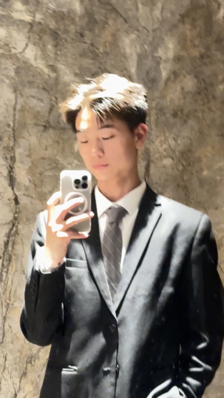 李欣航的第一张照片--四川闪婚服务中心