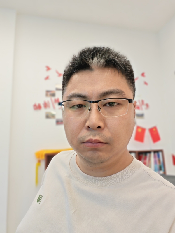 苦海寻舟的第一张照片--四川闪婚服务中心