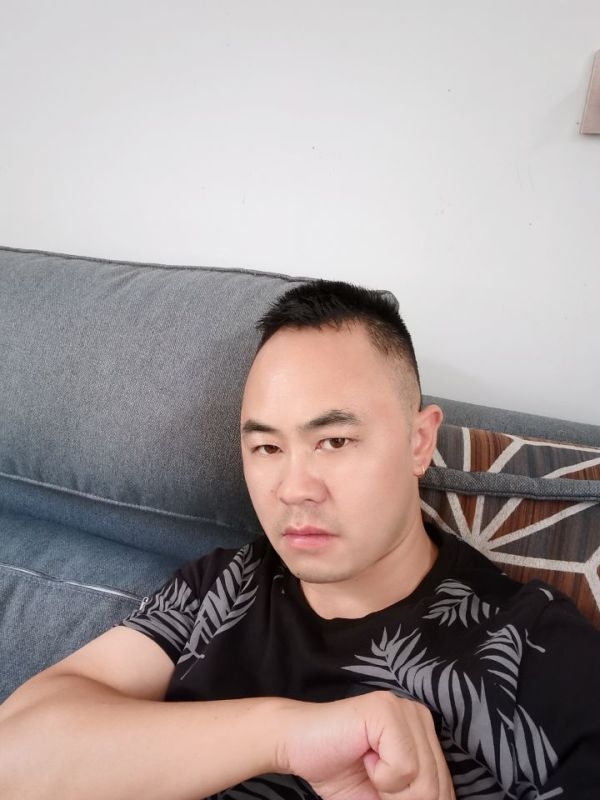 不负遇见的第一张照片--四川闪婚服务中心